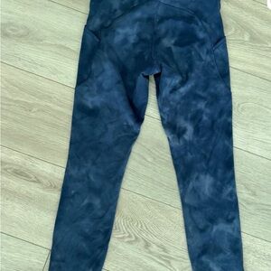 Lululemon Athletica LikeNew Navy Tie-Dye Leggings